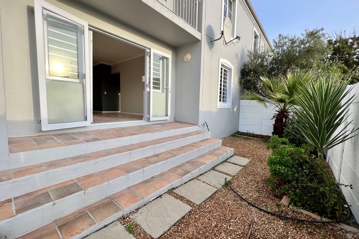Blouberg Sands Apartment To Rent: Private garden, pool access, close to beach.