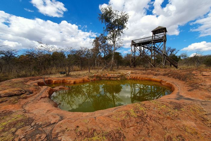 For Sale: Lodge in Bela Bela Rural with 9 units, 47.6 hectares, income potential.