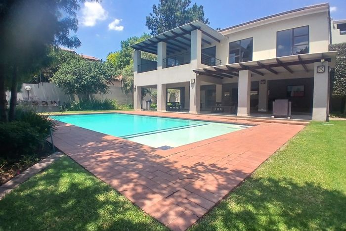 2 Bedroom Apartment For Sale in Lonehill with Pool, Play Area, and Secure Parking.
