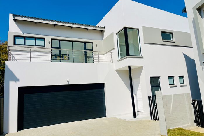House to Rent in Fourways: 3 beds, 2 baths, secure with garage and patio.