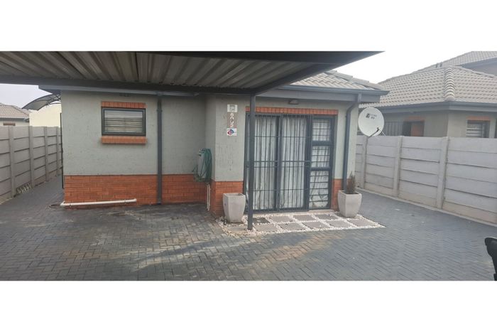 To Rent: House in Leopard's Rest Security Estate, 3 beds, 2 baths, secure living.