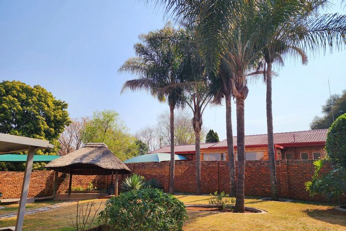 Valhalla House For Sale: 3 beds, 1 bath, garage, lapa, pet-friendly garden.