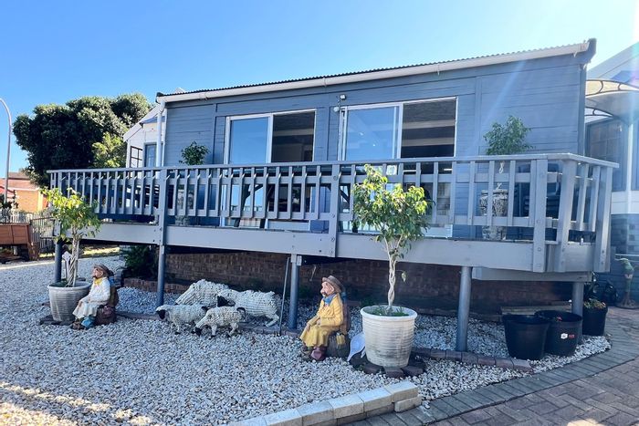 Wavecrest House For Sale: Ocean views, open-plan living, and pet-friendly garden.