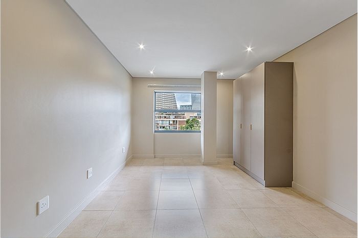 Apartment To Rent in Sandton Central with co-working spaces and premium amenities.