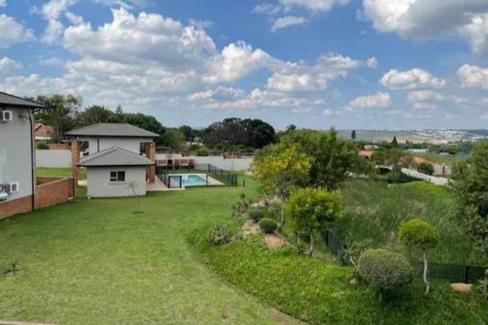 Noordwyk Apartment For Sale: 3 Bedrooms, private garden, pool access, secure estate.