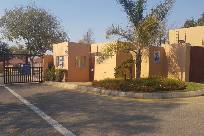 3-Bedroom Apartment For Sale in North Riding with Pool, Garden, and Parking.