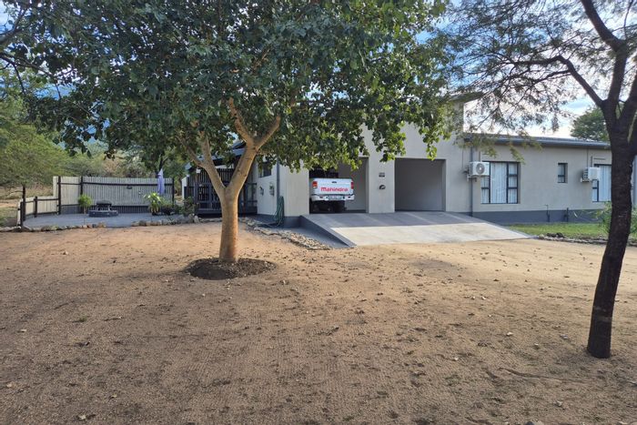 Kampersrus House For Sale: Open plan living, pool, off-grid, close to nature.