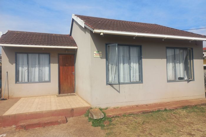 House for Sale in Imbali: 3 bedrooms, yard, close to schools and transport.
