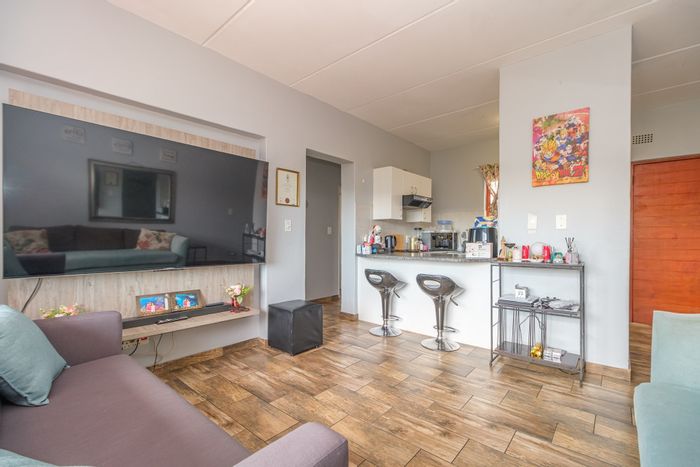 For Sale: 2-Bedroom Apartment in Winchester Hills with balcony, security, and parking.