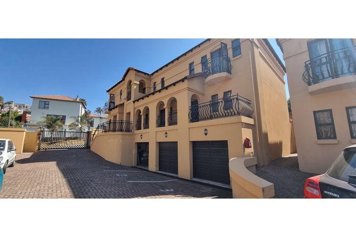 To Rent: 2-Bedroom Townhouse in Bassonia with Double Garage and Outdoor Space.