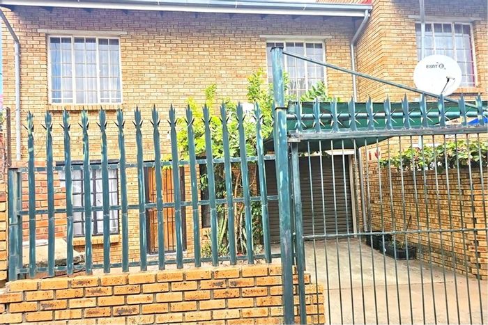 3-Bedroom Apartment To Rent in Rustenburg Central with Garage and Visitor Parking
