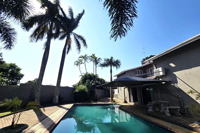 Spacious 6-bedroom house in Meer En See with entertainment area and solar system. For Sale.