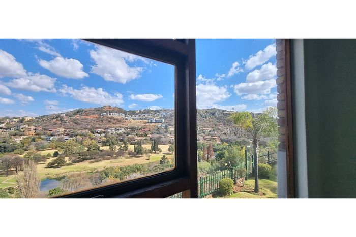For Sale: 2-Bedroom Apartment with Golf Course Views in Bassonia, Beverly Hills Complex.