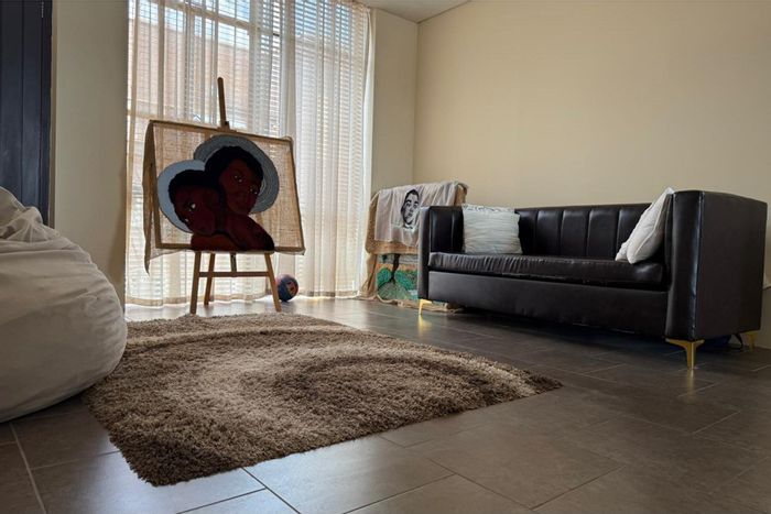 2-Bedroom Apartment To Rent in Newtown with secure parking and communal spaces.
