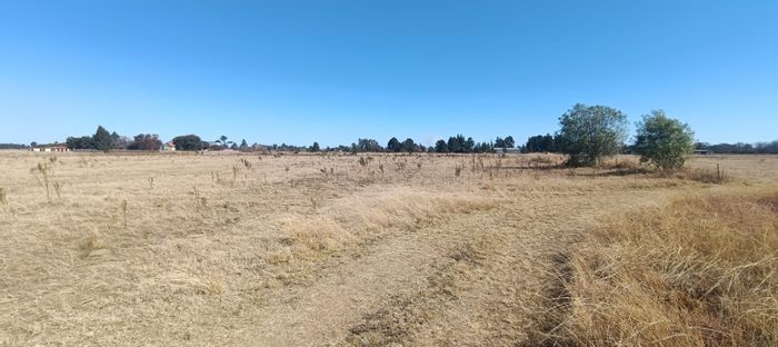 Vacant Land Residential in Roodia For Sale: 1.02 hectares, ideal for development.