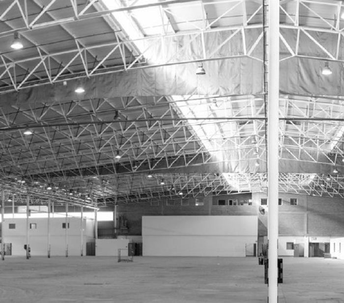 Industrial property in Comet for sale: 2900sqm warehouse, large concrete yard.