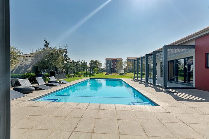 1-Bedroom Apartment To Rent in Craigavon with 24-hour security and furnished amenities.