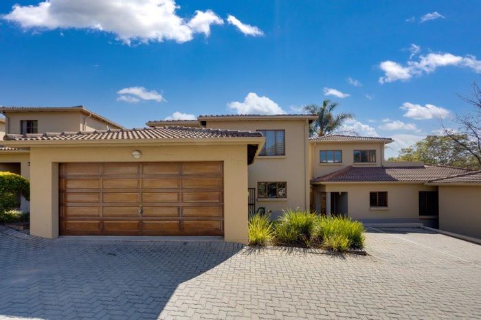 Edenburg Townhouse For Sale: 3 beds, double garage, private garden, 24/7 security.