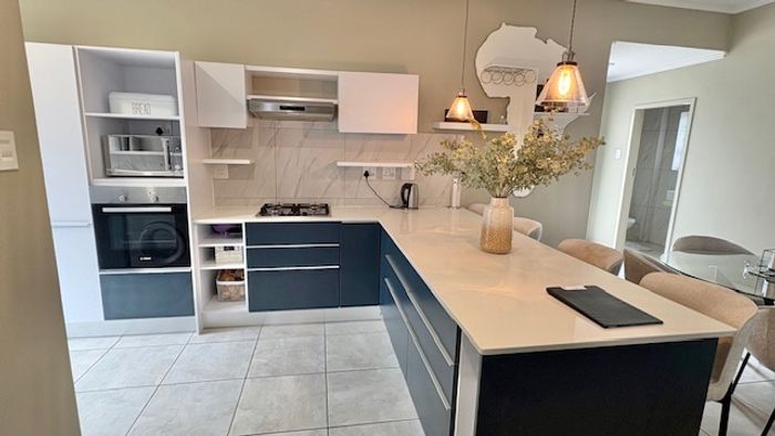 For Sale: House in Kyalami Hills with 3 beds, pool, and secure access.