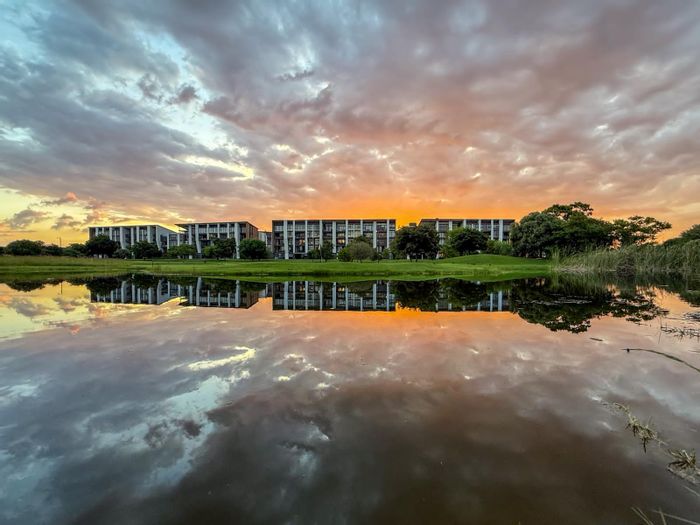 3-Bedroom Apartment To Rent at Ascend to Midstream with rooftop pool and cinema.