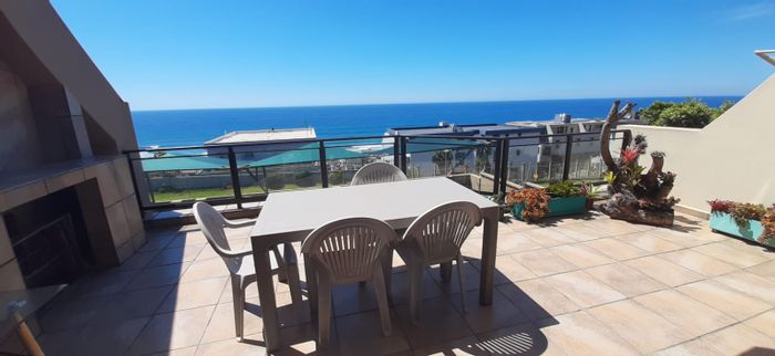 Coastal apartment for sale in Manaba Beach with sea views and pool access.