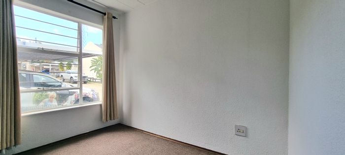 2-Bedroom Apartment in Bedford Gardens with Pool, Play Area, and Pre-Paid Utilities To Rent