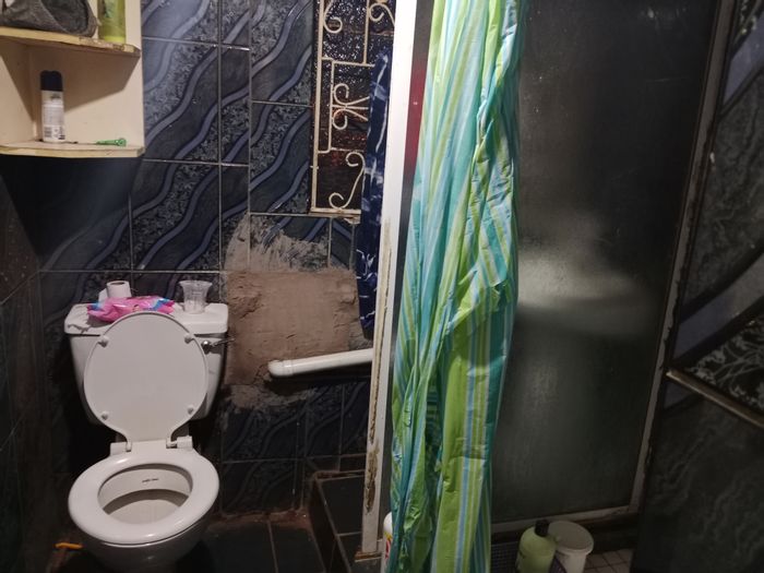 Northdale House For Sale: 2 Bedrooms, Covered Entertainment Area, Parking for 3 Vehicles.