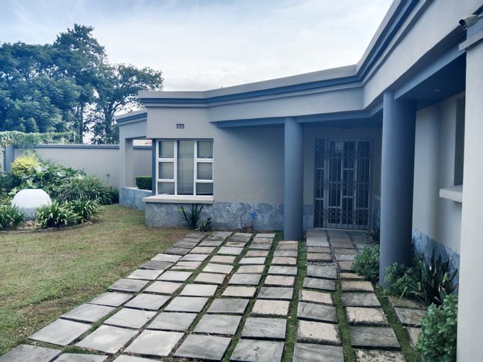 House for Sale in Pietermaritzburg Central: 3 beds, 2 baths, cottage, secure living.