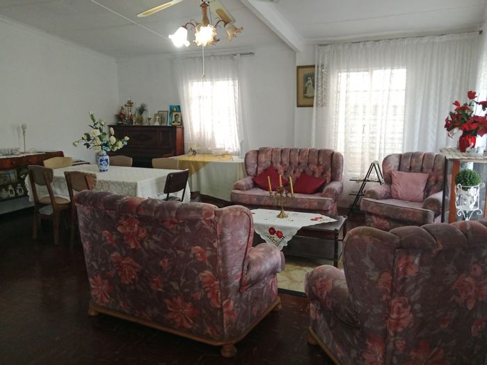 Newholme House For Sale: 4 beds, 2 baths, spacious backyard, close to amenities.