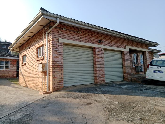 Dunveria House For Sale: 5 bedrooms, dual-living flat, double garage, scenic views.