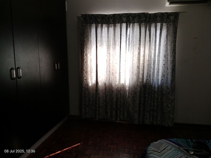 Raisethorpe House For Sale: 4-bed home with income-generating flatlets and secure parking.