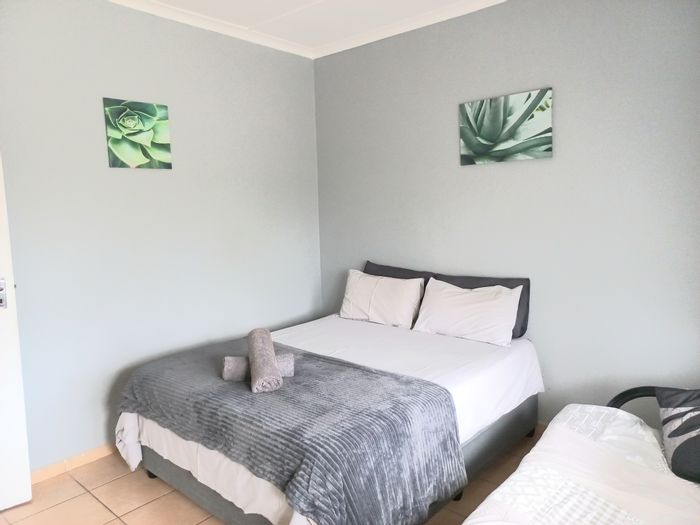 Glenmore Apartment For Sale: 2 beds, pool, braai area, lock-up-and-go lifestyle.