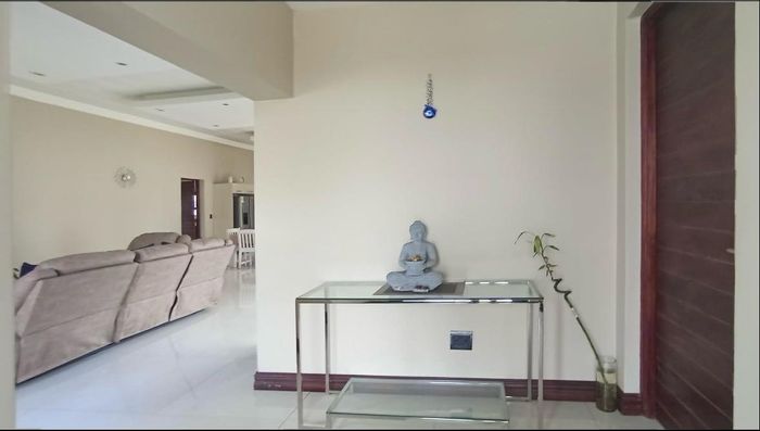 For Sale: 4-Bedroom House in Copperleaf Estate with Golf, Clubhouse, and Security.