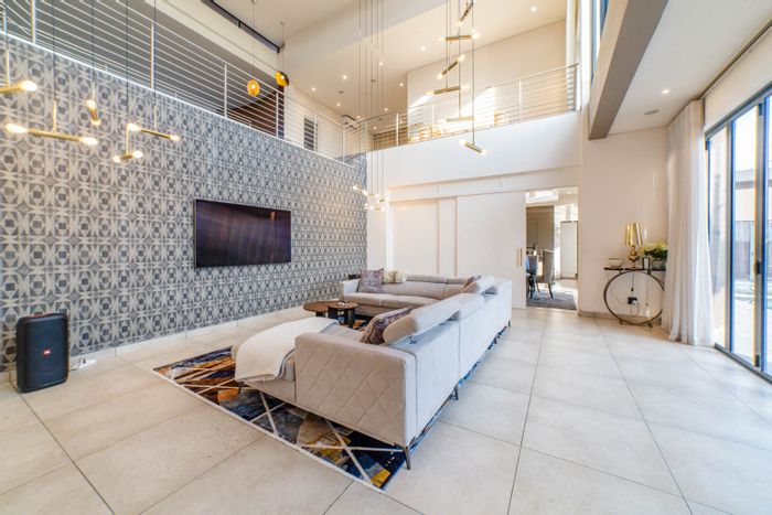 For Sale: House in Steyn City with 5 bedrooms, pool, cinema, and smart features.