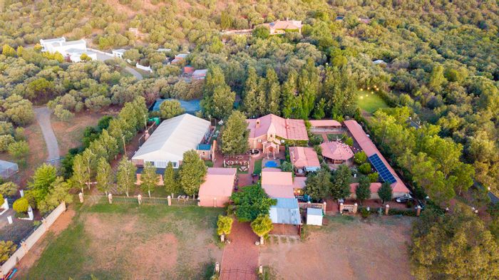 Quaggafontein House For Sale: 6 bedrooms, pool, flatlets, event spaces, sustainable living.