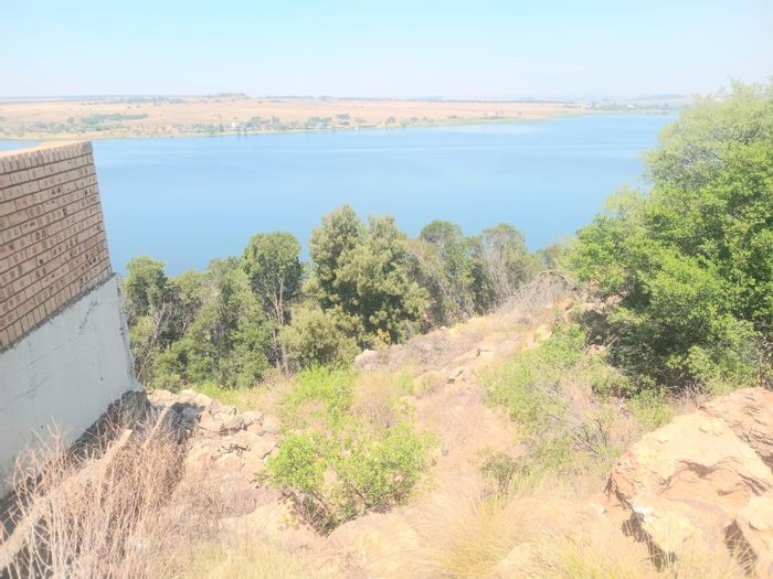 Vacant Land Residential For Sale in Kungwini Country Estate with dam access and security.