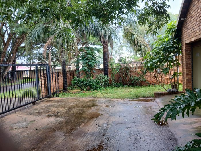 Rayton Central House For Sale: 3 Bedrooms, double garage, near schools and shops.