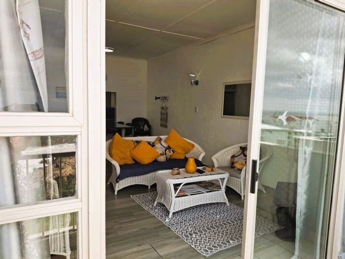 Beachfront apartment in Ramsgate for sale: 2 beds, pool, private beach access.