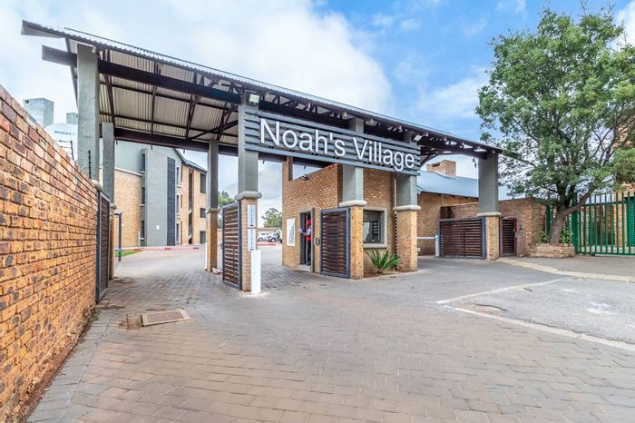 2-Bedroom Apartment To Rent in Pomona with balcony, secure access, and fibre-ready.