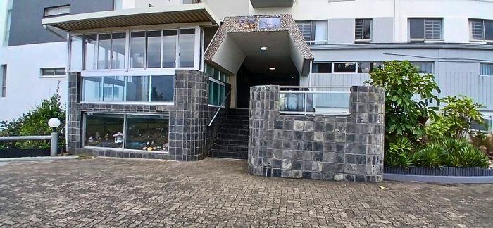 For Sale: 2-Bedroom Apartment in Margate Central with Garage and Beach Access.