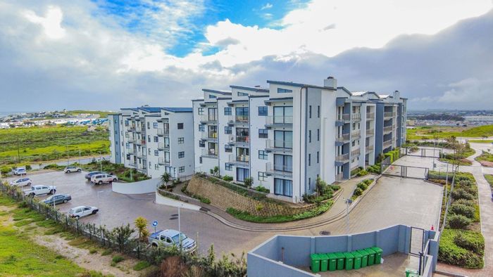 Mykonos Apartment For Sale: 3 Bedrooms, communal pool, secure complex, pet-friendly.