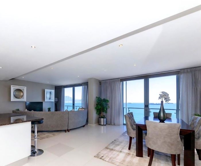 Beachfront Apartment For Sale: 2 Bedrooms, Pool, Gym, Airbnb Potential in Bloubergstrand.