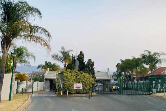 Kosmos Ridge: For Sale - Vacant Land Residential near amenities and nature.