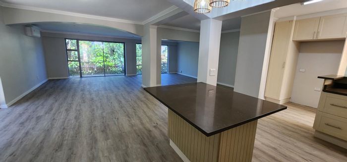 La Lucia Townhouse For Sale: 4 beds, beach access, pool, double garage.