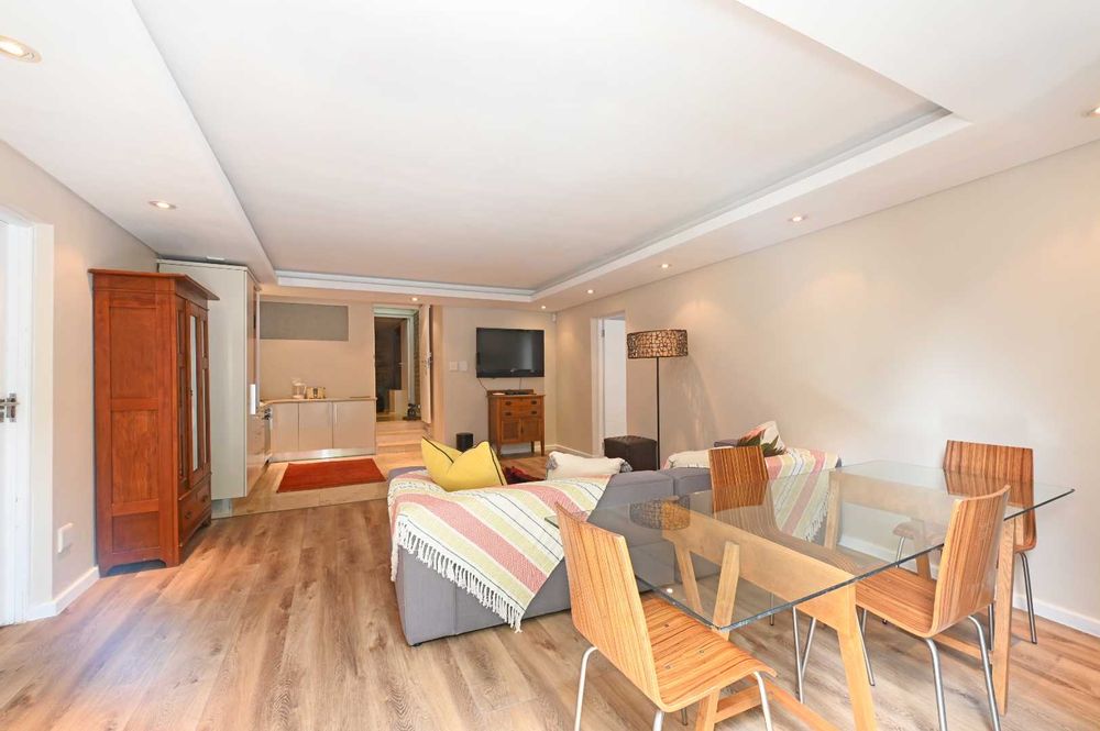 Lounge&Kitchen in two bed flat