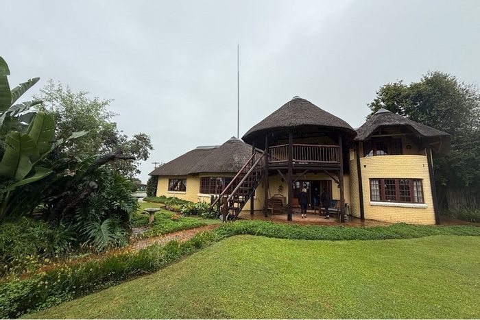 For Sale: Gerardsville Small Holding with rental cottages, pool, and ample land.