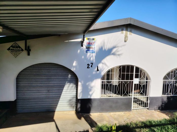 Raisethorpe House For Sale: 4 bedrooms, versatile outbuilding, fruit garden, security features.