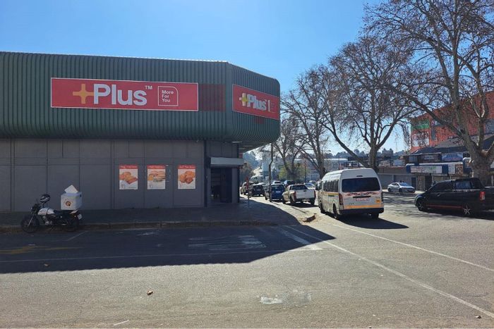 Commercial Property For Sale in Krugersdorp Central – Three Tenants, High Traffic Location.