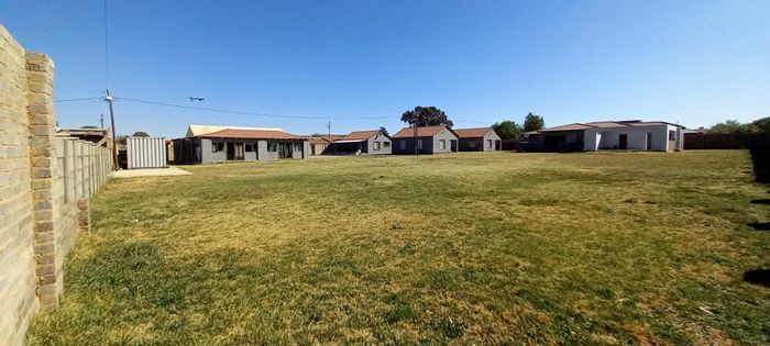 Mid Ennerdale Guest House For Sale: 5 guest houses, event venue, secure parking.