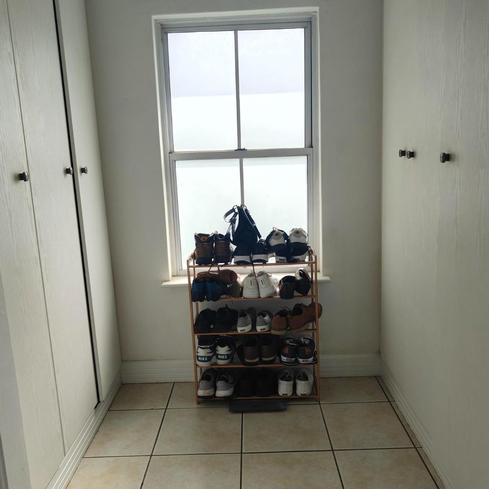 built in cupboards for main bedroom